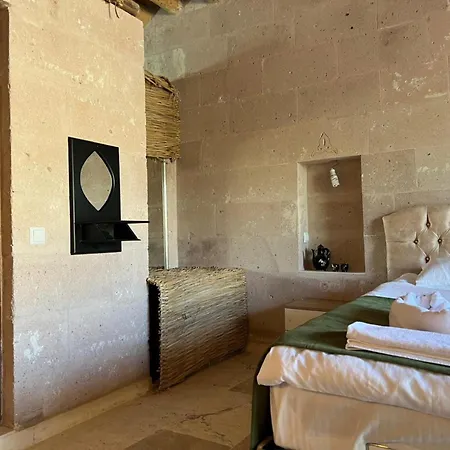 Inn Yesiloez Cave