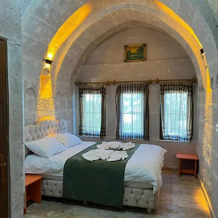 Inn Yesiloez Cave *