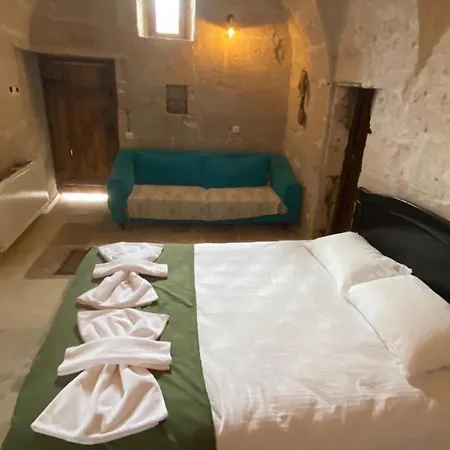 Yesiloez Cave Inn