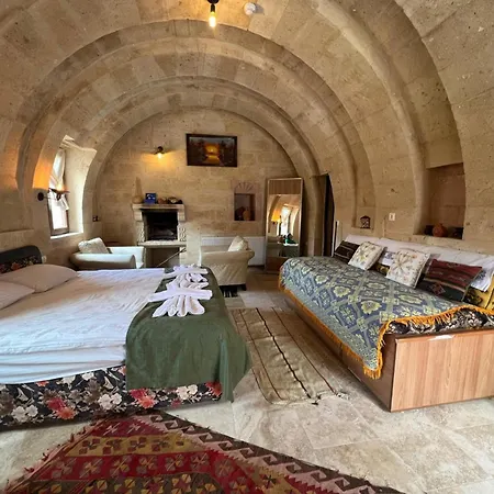 Inn Yesiloez Cave