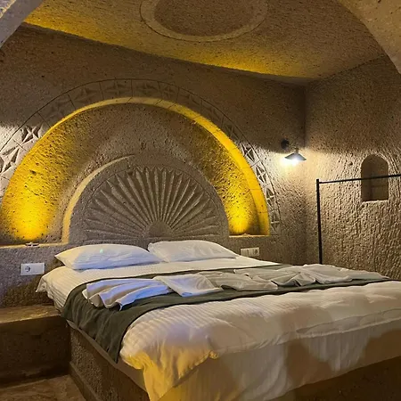 Yesiloez Cave Inn *